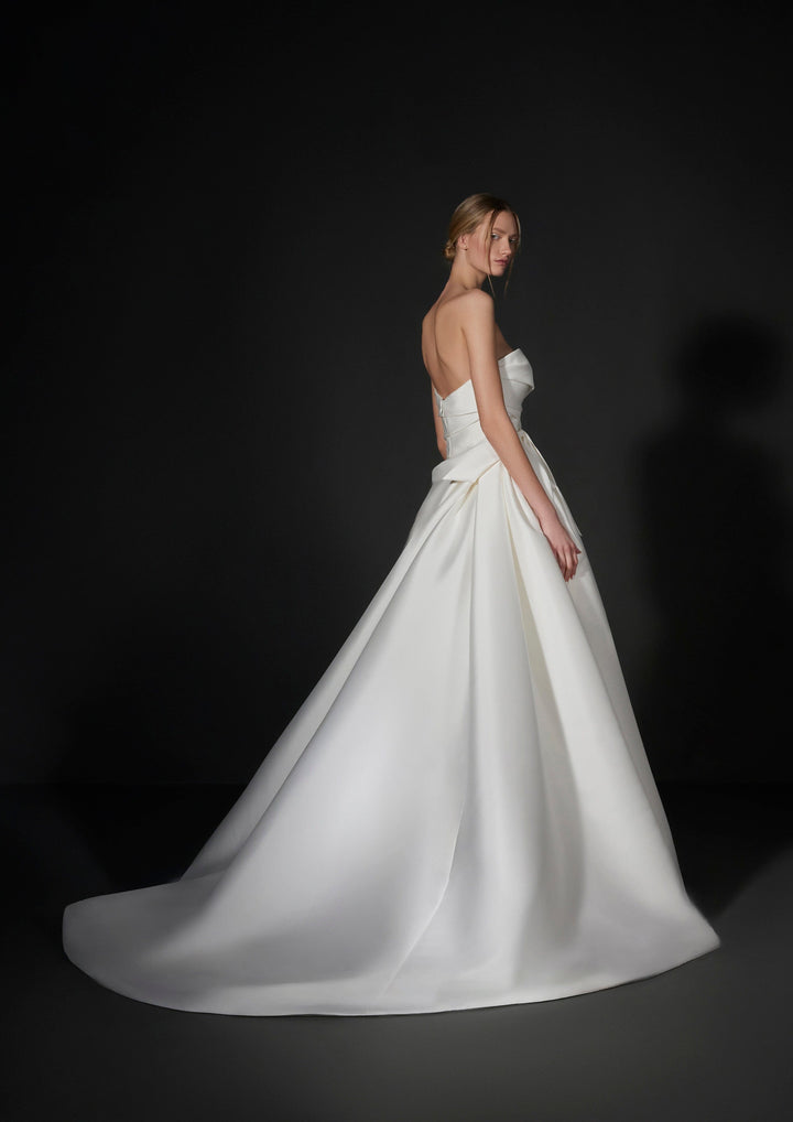 Vera Wang Jadeau sample sale wedding dress strapless mikado aline side view