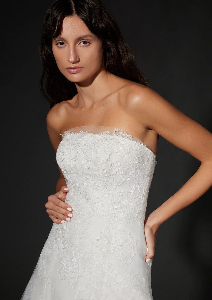 Vera Wang Wedding Dress Vera Wang: Albine