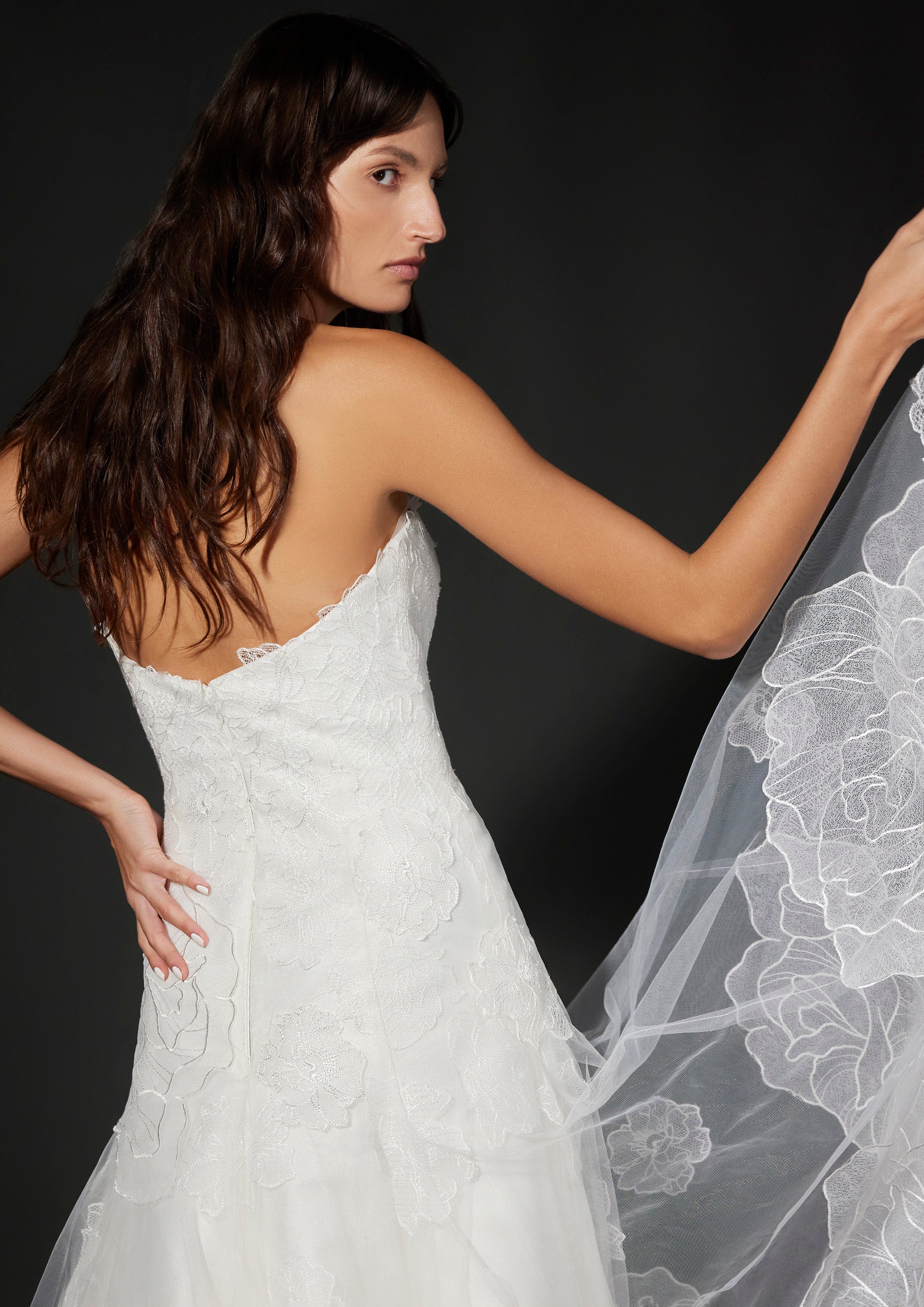 Vera Wang: Albine – Camellia Wedding Gown | Bridal Store | Wedding