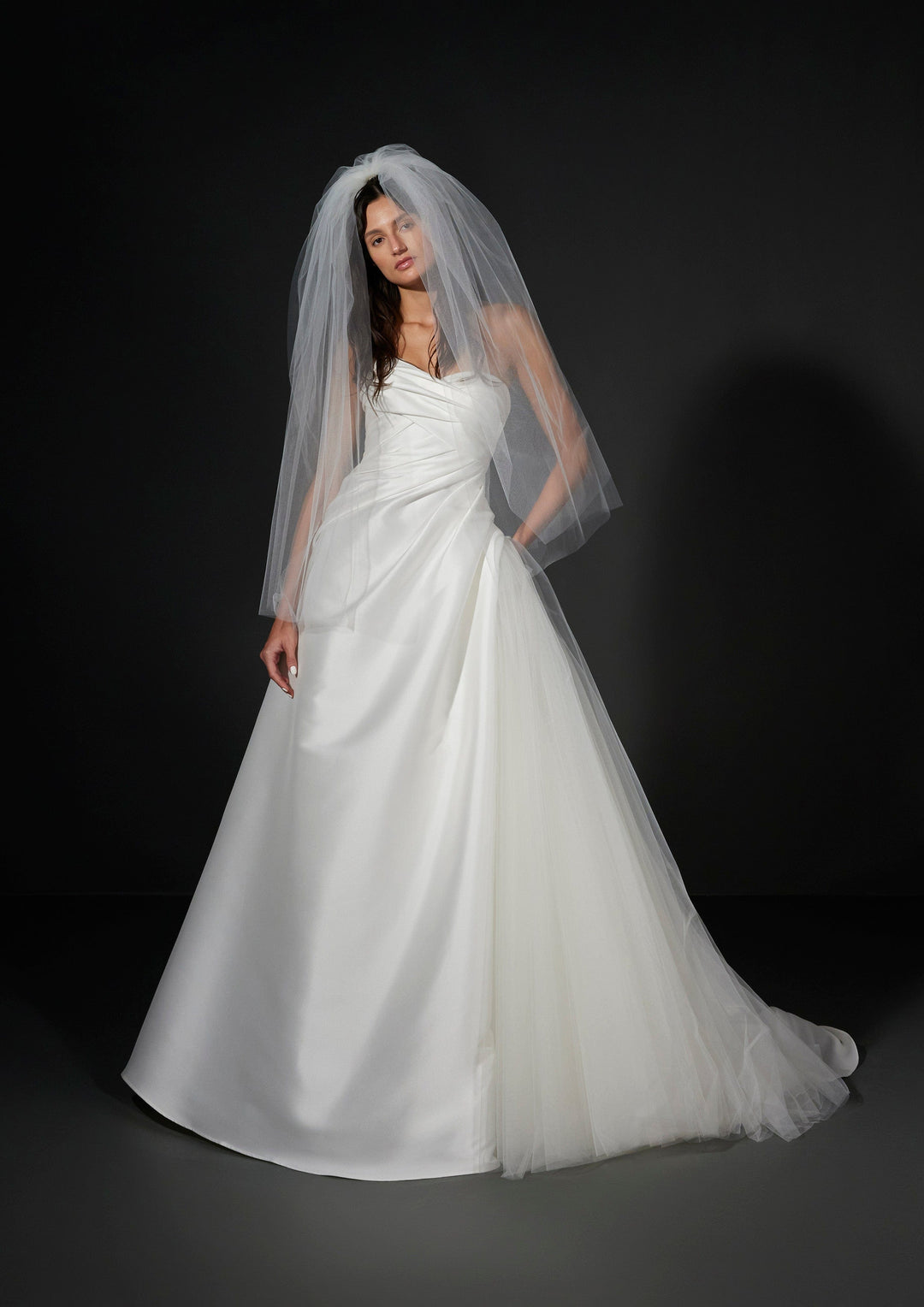 Vera Wang Wedding Dress 0 / Off White Vera Wang: Alixe