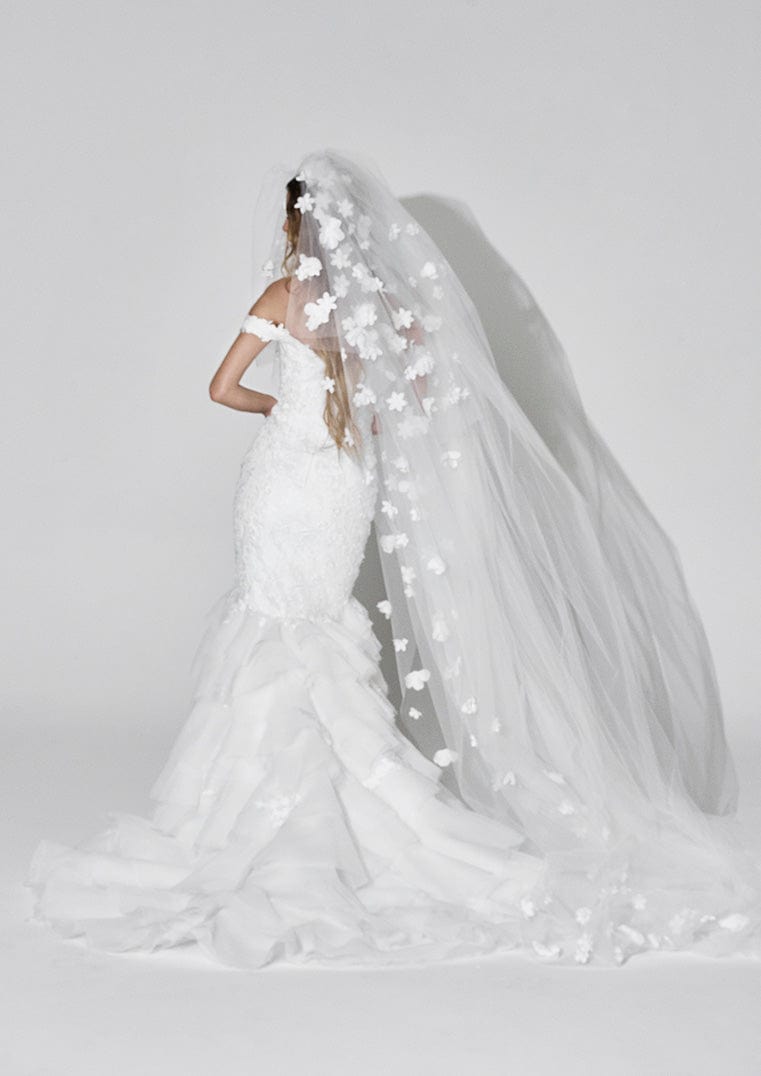 Vera Wang: Ozores – Camellia Wedding Gown | Bridal Store | Wedding