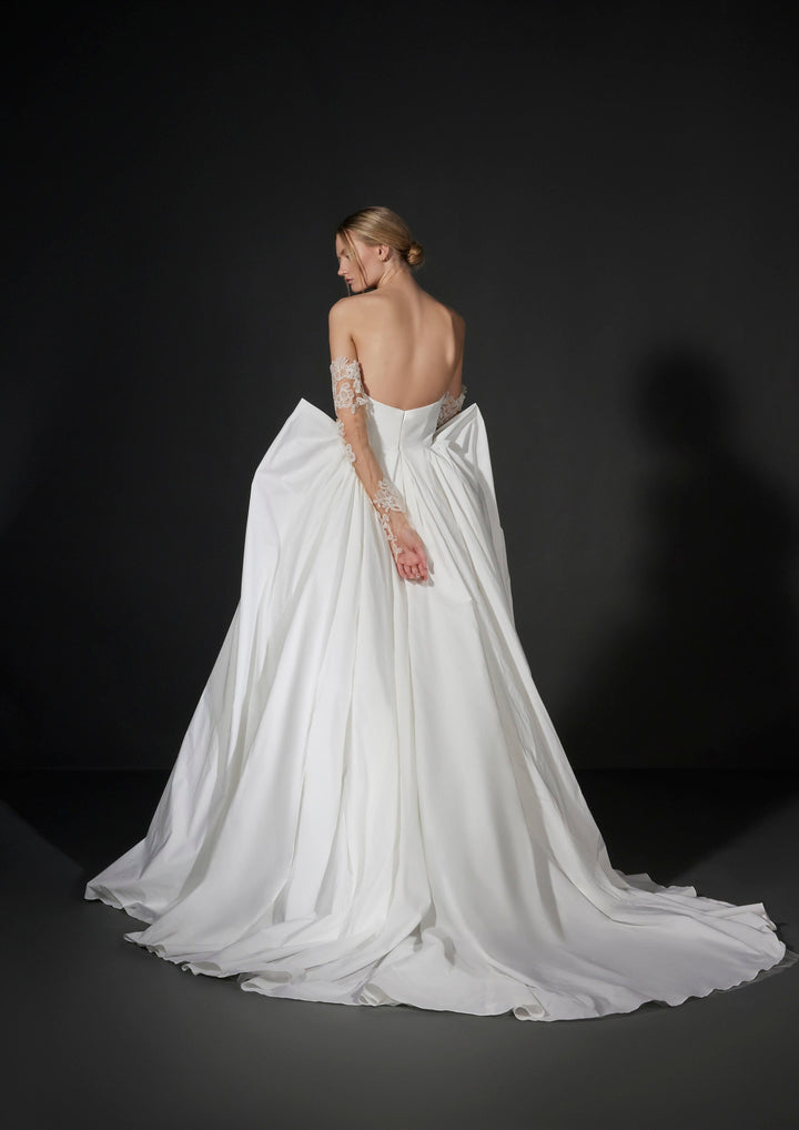 Vera Wang Wedding Dress Vera Wang: Vera Wang: Amiel