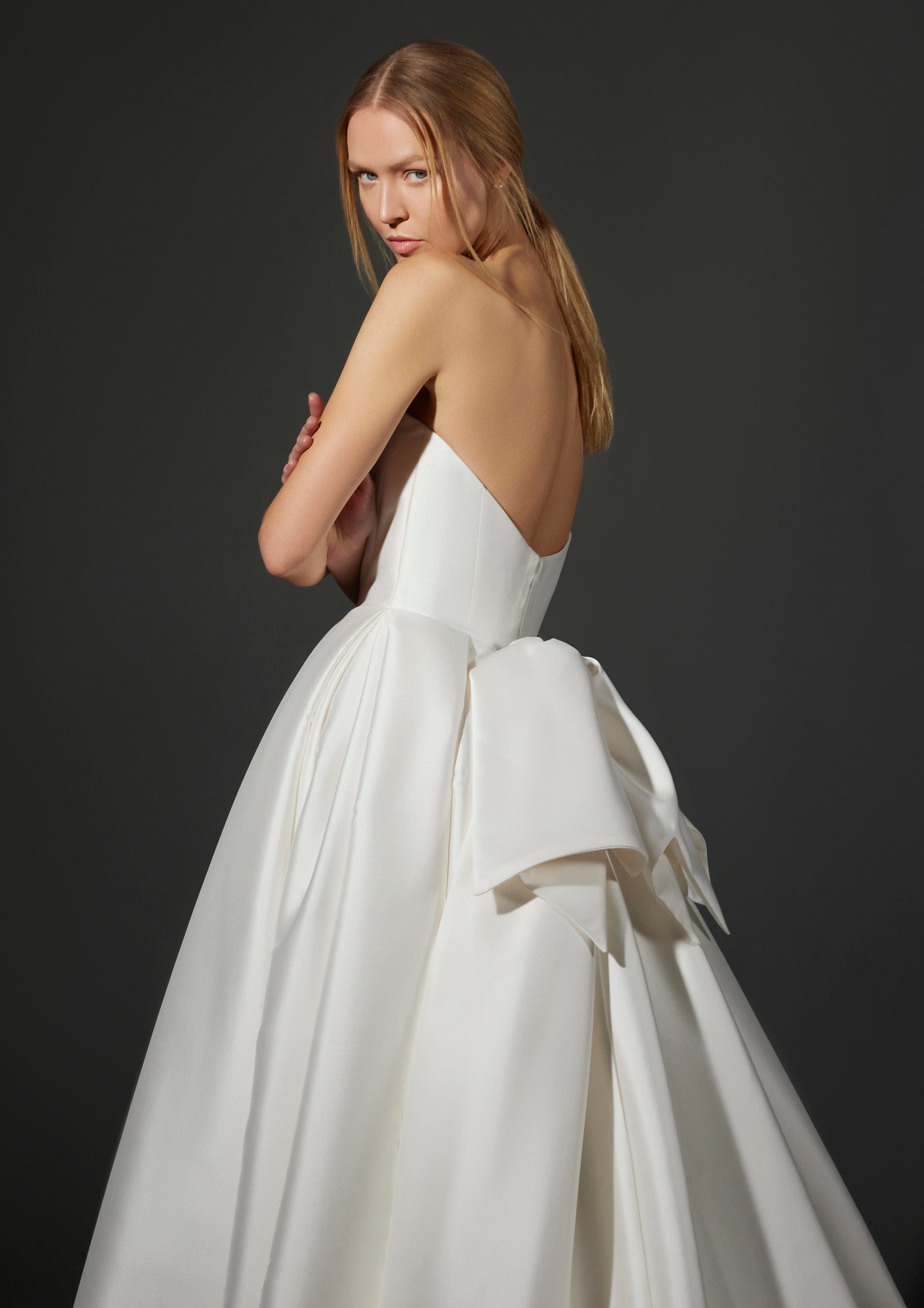 Vera Wang: Evon – Camellia Wedding Gown | Bridal Store | Wedding