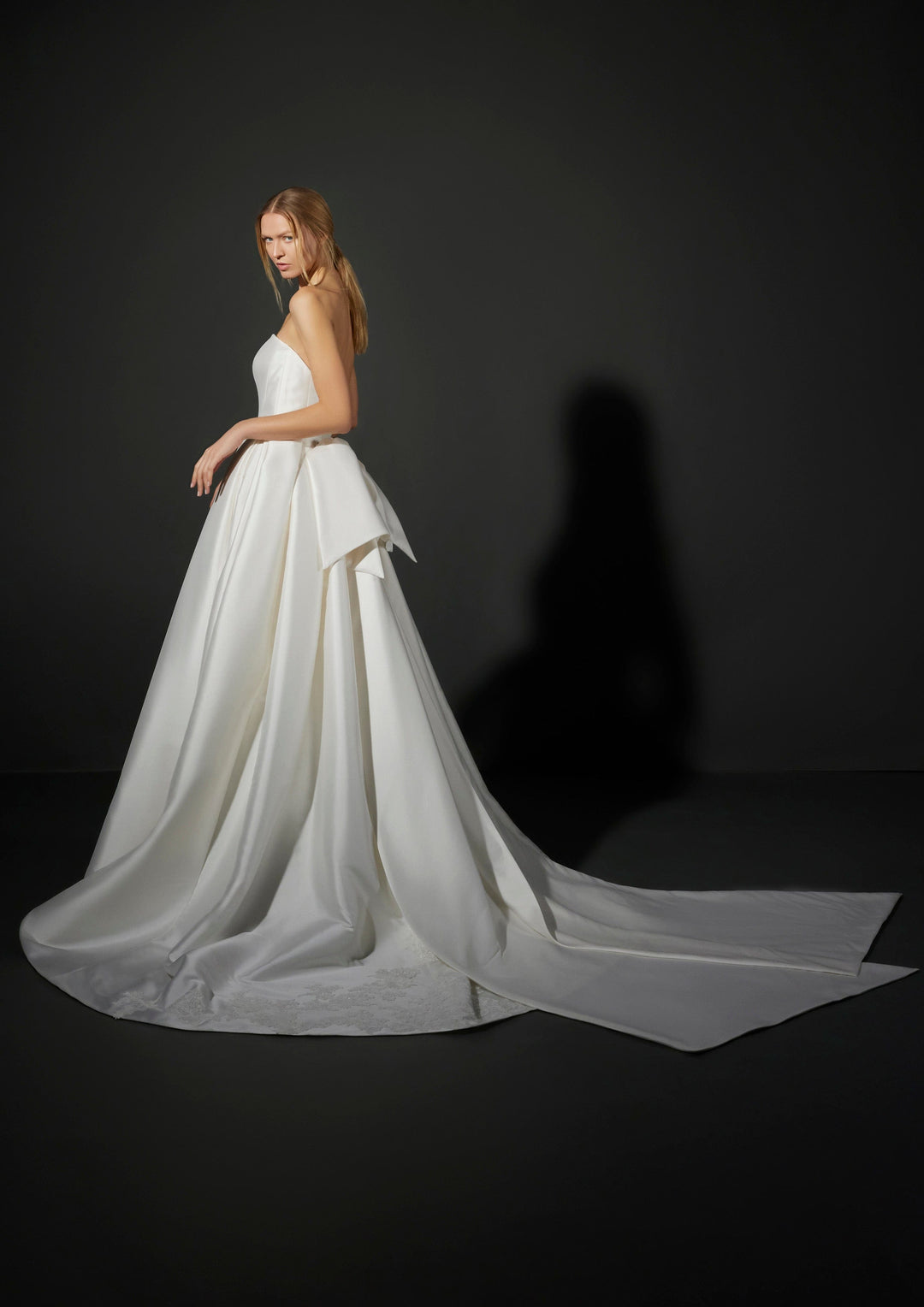 Vera Wang Wedding Dress Vera Wang: Vera Wang: Evon