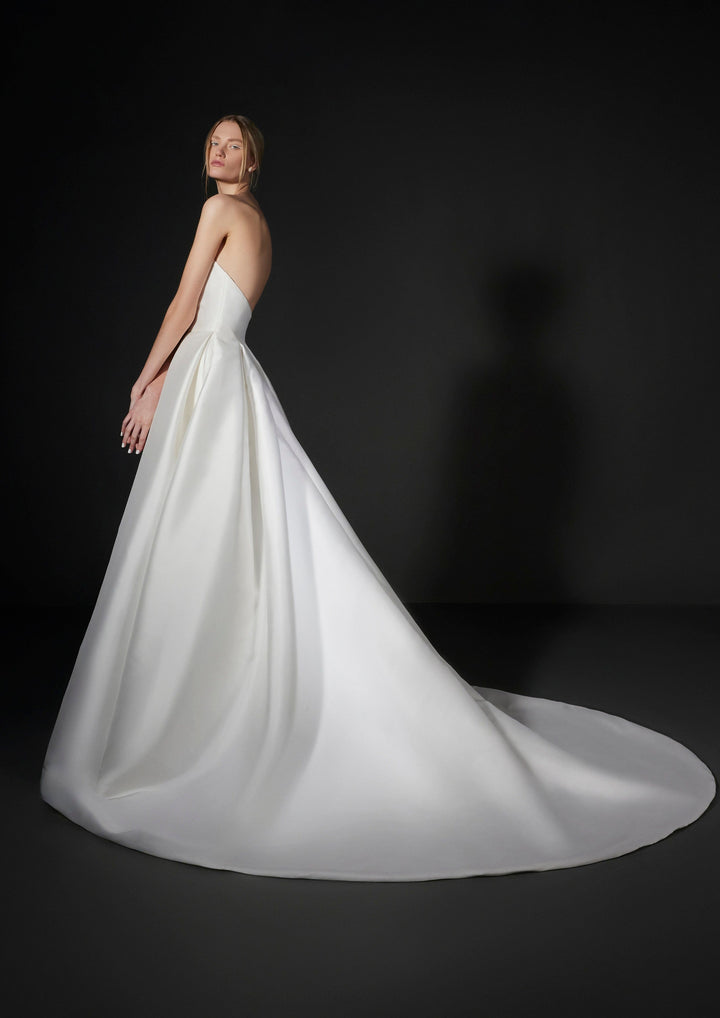 Vera Wang Wedding Dress Vera Wang: Vera Wang: Flore