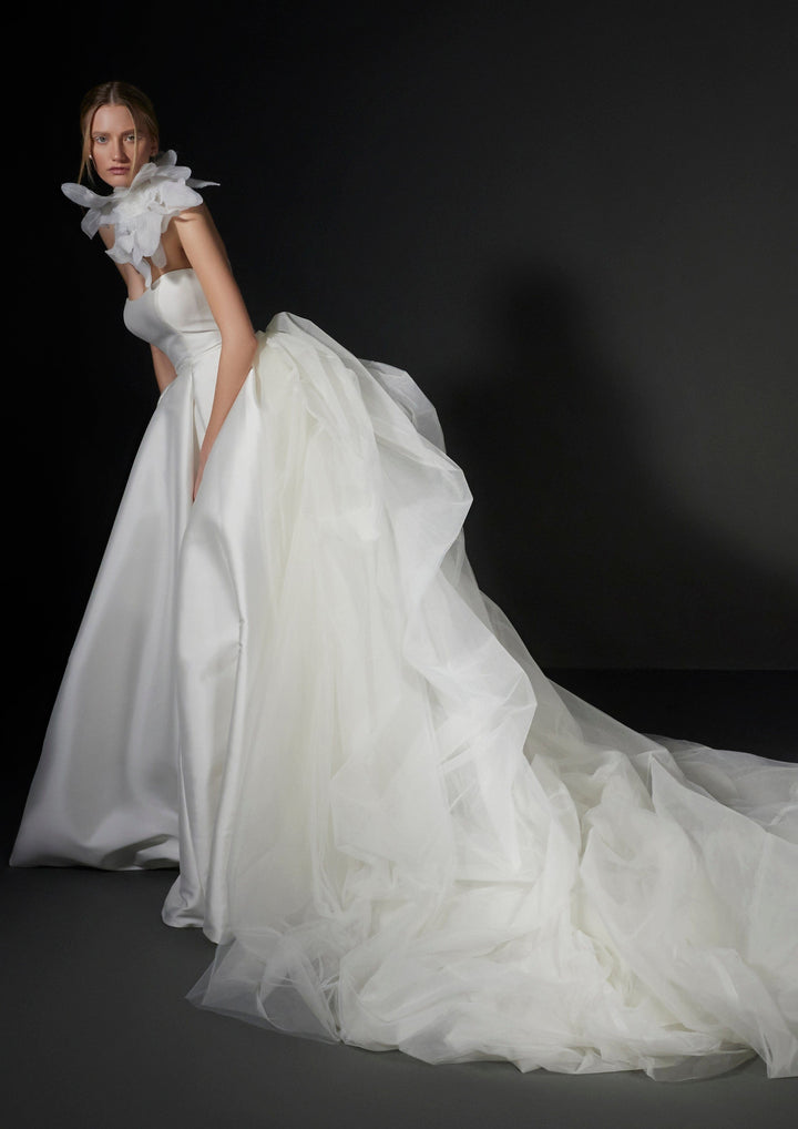 Vera Wang Wedding Dress Vera Wang: Vera Wang: Flore