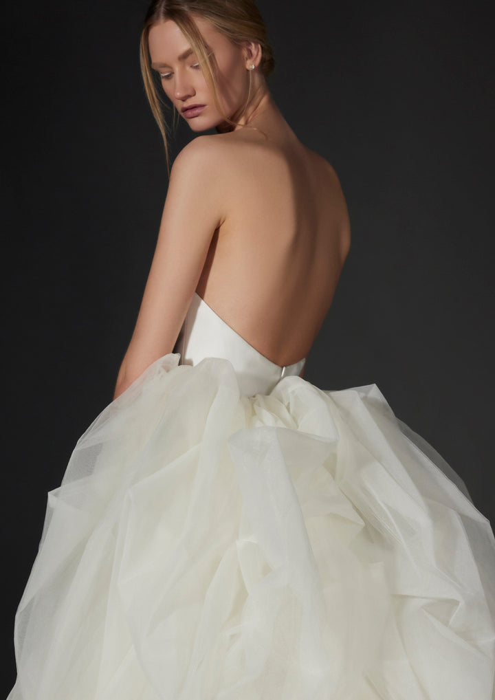 Vera Wang Wedding Dress Vera Wang: Vera Wang: Flore