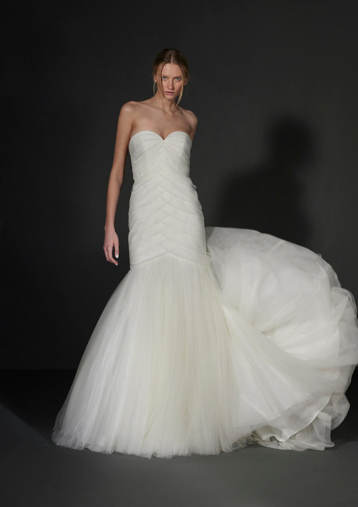 Vera Wang Wedding Dress Vera Wang: Vera Wang: Loise