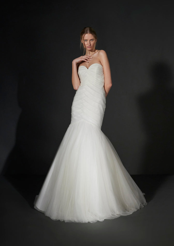 Vera Wang Wedding Dress 0 / Off White Vera Wang: Vera Wang: Loise