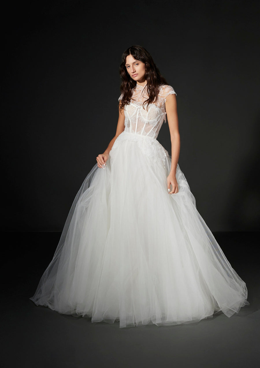 Vera Wang Wedding Dress Vera Wang: Vera Wang: Mai