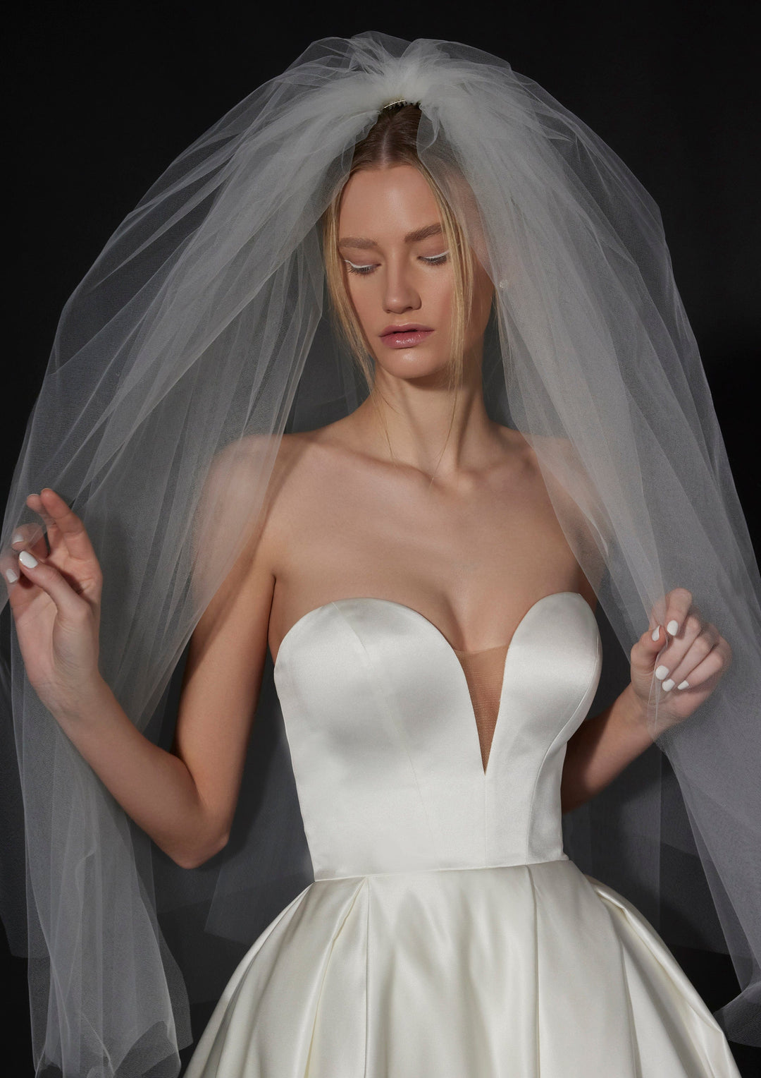 Vera Wang Wedding Dress Vera Wang: Vera Wang: Matis