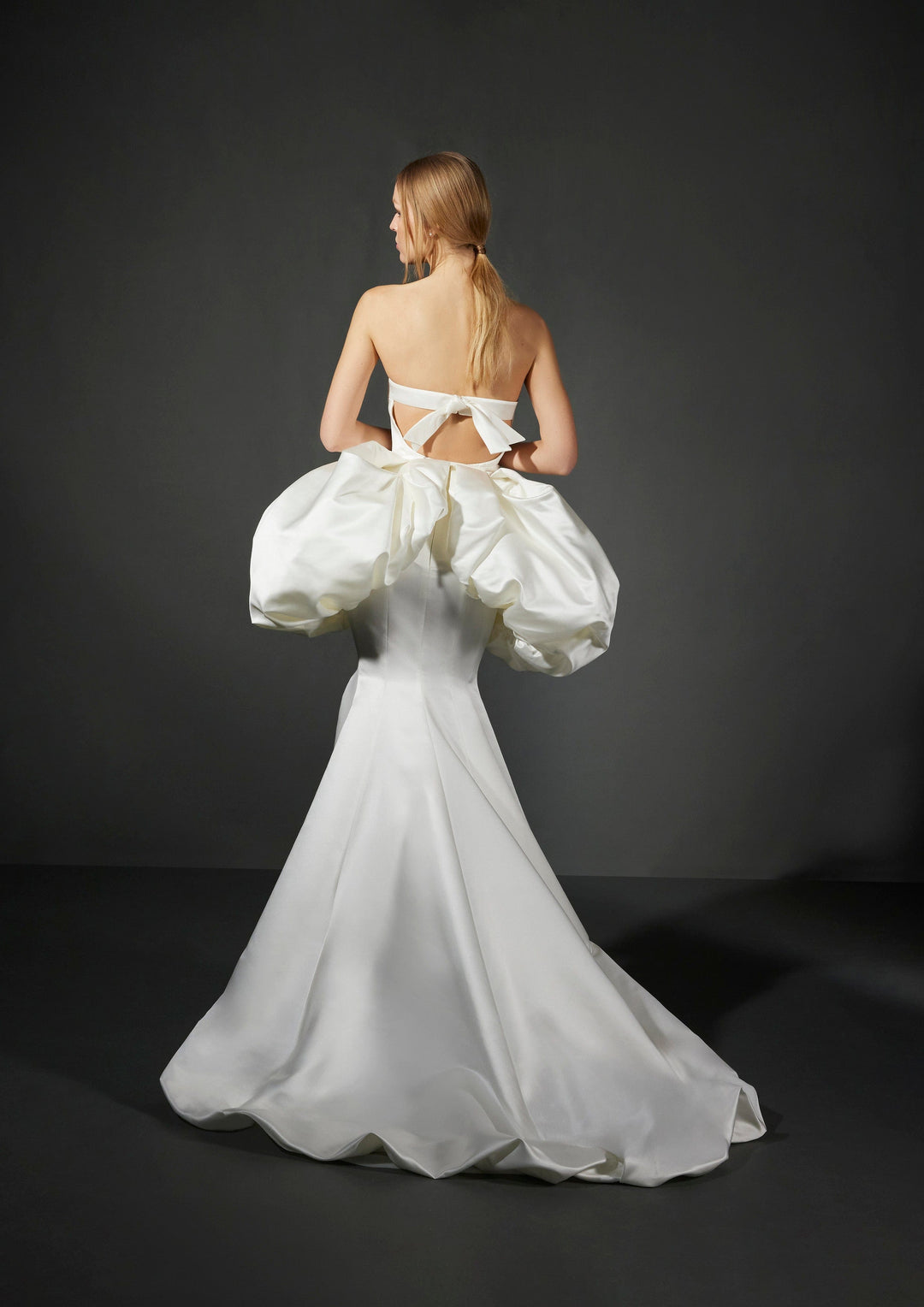 Vera Wang: Myron Camellia Wedding Gown | Bridal Store | Wedding Dresses in Toronto Vera Wang: Myron Camellia Wedding Gown | Bridal Store | Wedding Dresses in Toronto
