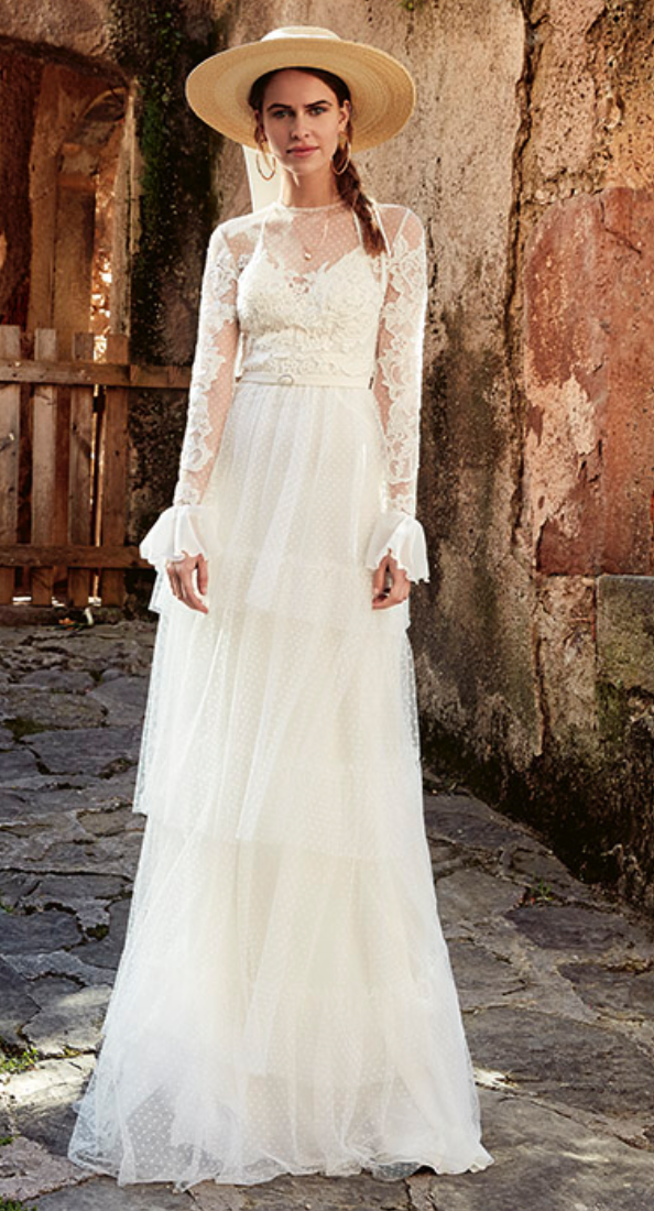 Yolan Crise Porter Vestido sample sale wedding dress front view