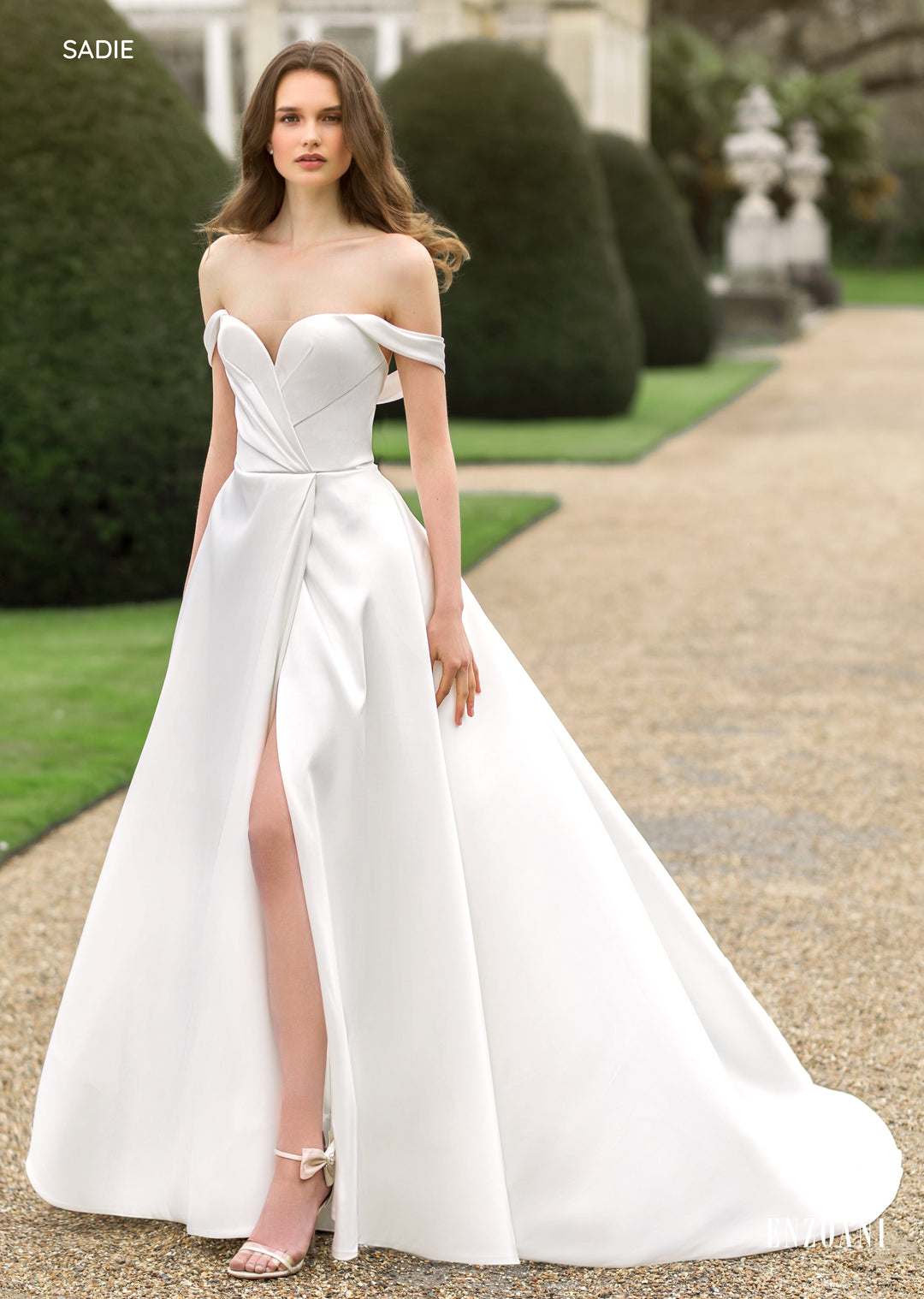 Enzoani: Sadie Camellia Wedding Gown | Bridal Store | Wedding Dresses in Toronto Enzoani: Sadie Camellia Wedding Gown | Bridal Store | Wedding Dresses in Toronto