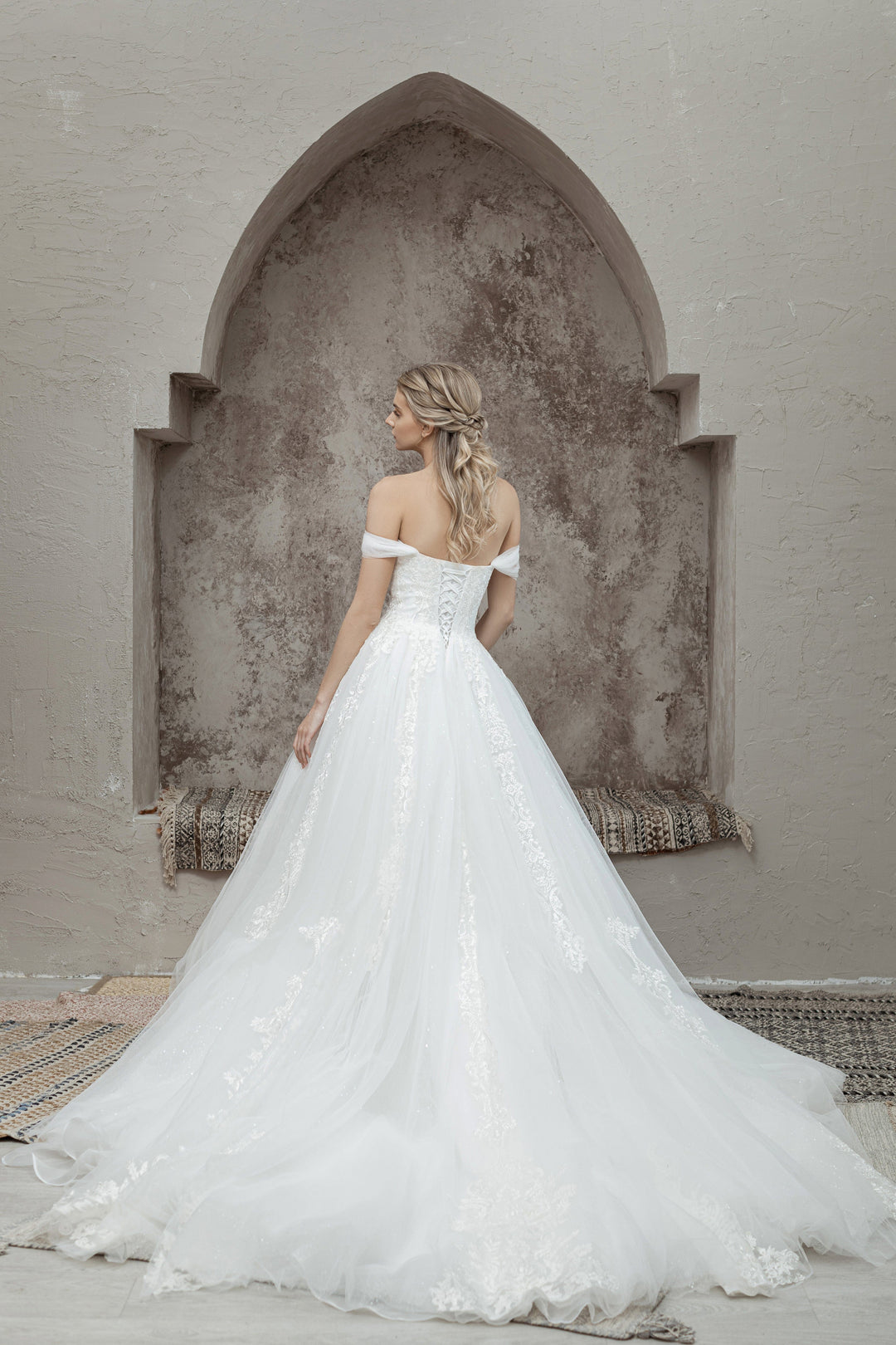 Magnolia Couture Wedding Dress Magnolia Couture: Alchemilla
