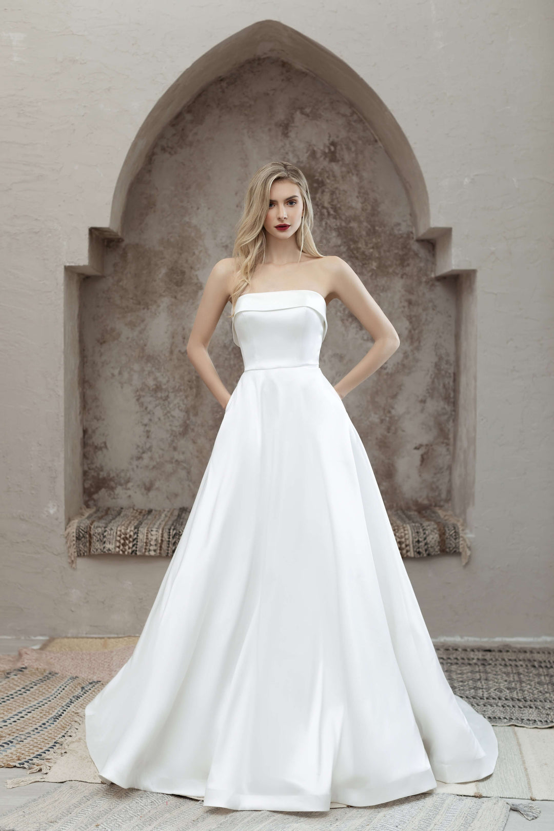 Magnolia Wedding Dress Magnolia White: Anemone