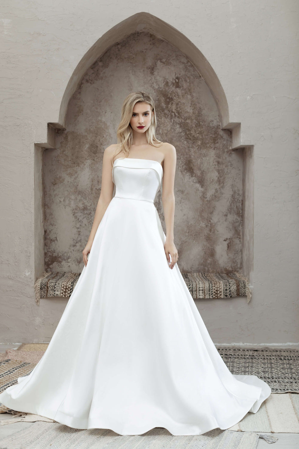 Magnolia Wedding Dress Magnolia White: Anemone