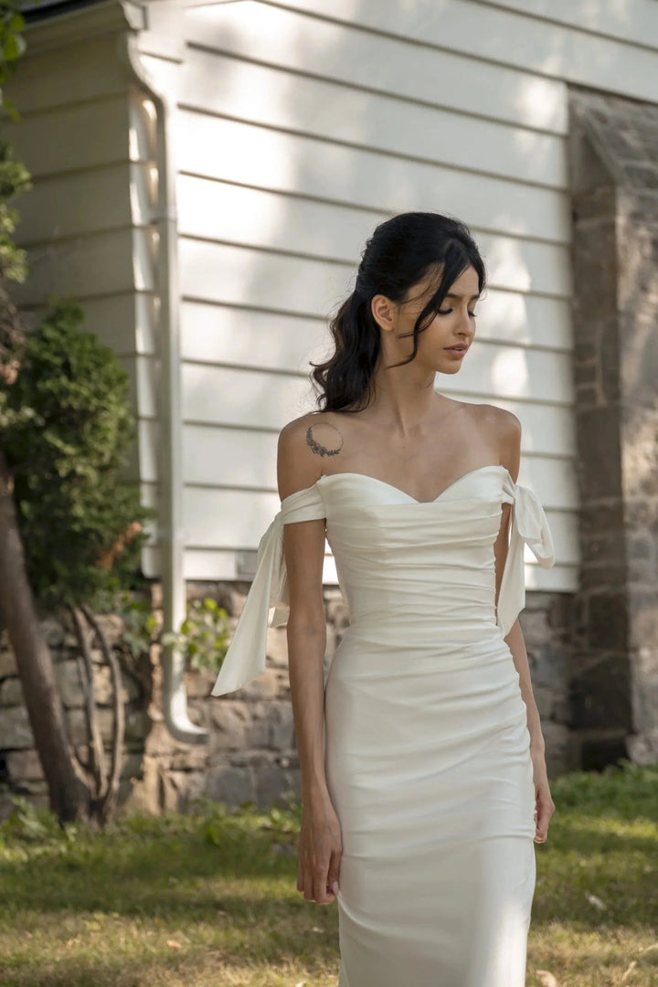 Magnolia White Wedding Dress Magnolia White: Privet