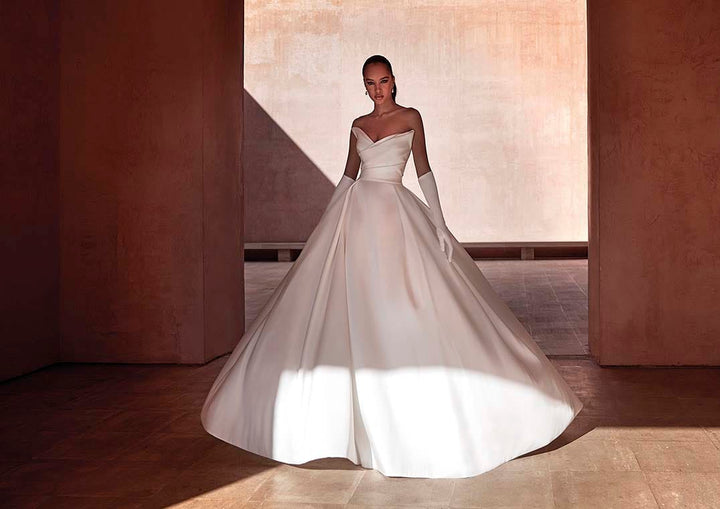 Pronovias Wedding Dress Pronovias: Landon
