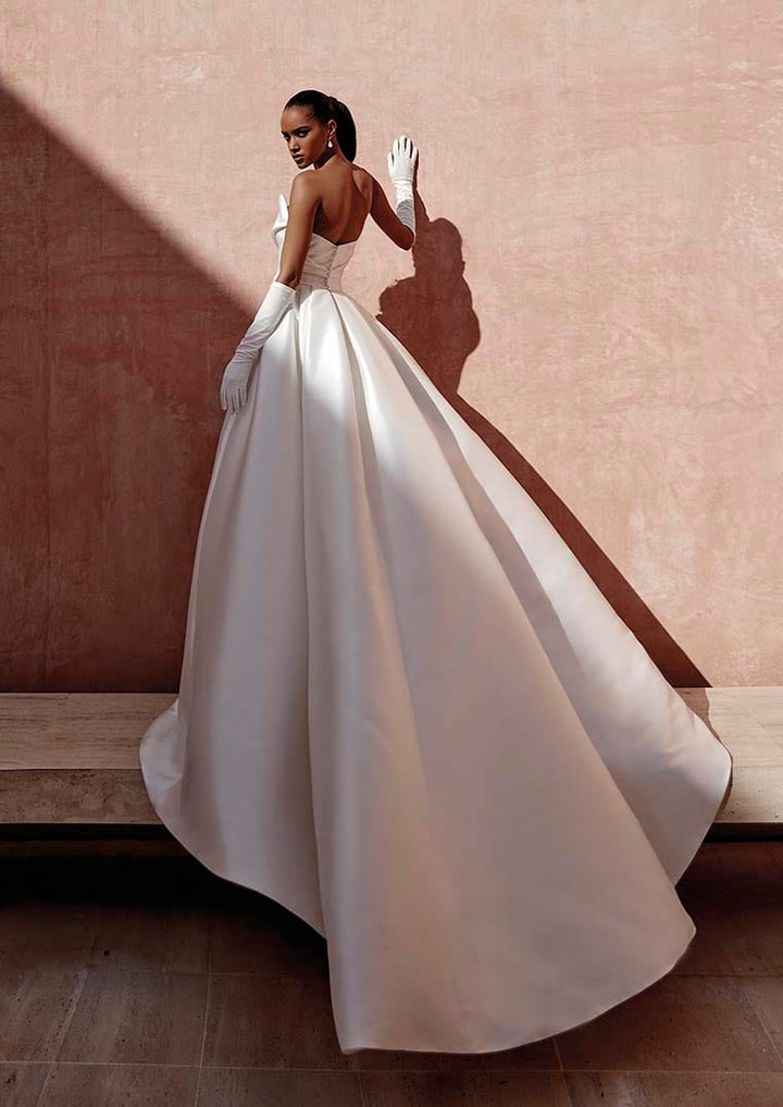 Pronovias Wedding Dress Pronovias: Landon