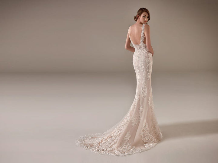 Pronovias Privee Wedding Dress 10 / Off White Pronovias Privee: Franca