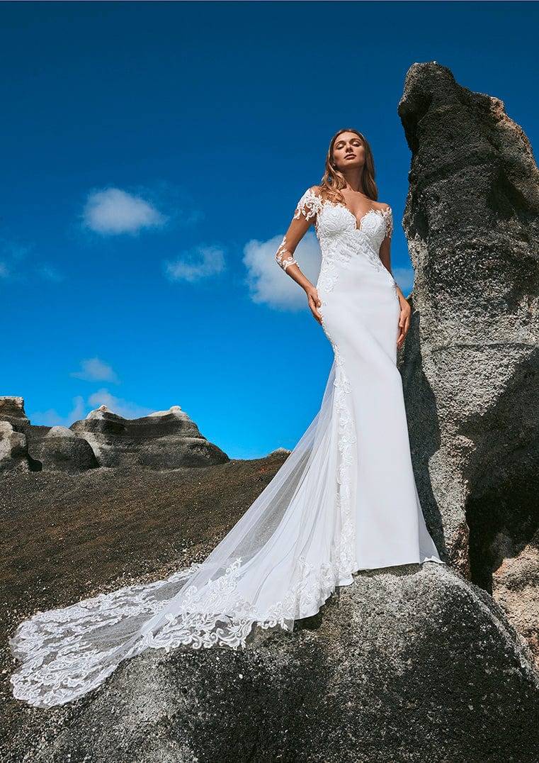 Pronovias Wedding Dress Pronovias: Thor