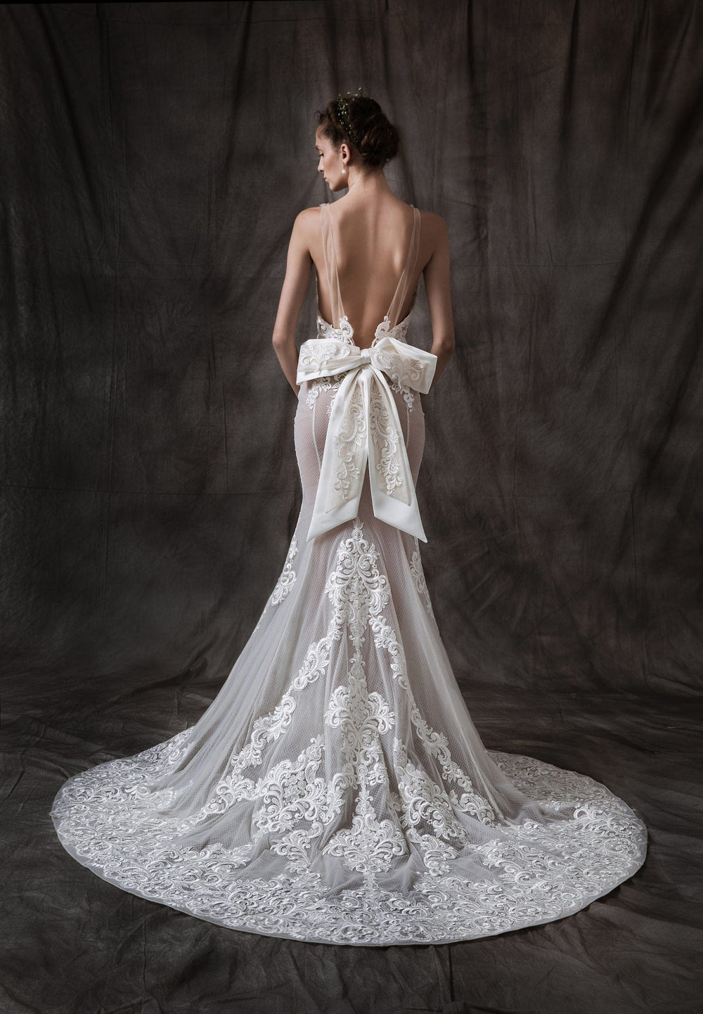 Saiid Kobeisy BR19-12 sample sale lace fitted wedding dress back view