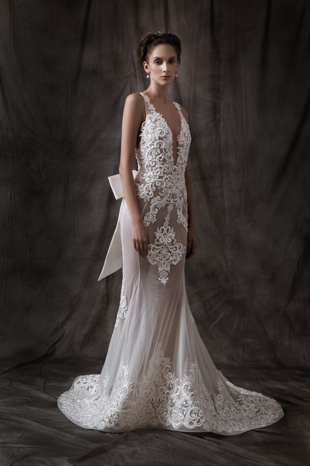 Saiid Kobeisy BR19-12 sample sale lace fitted wedding dress front view
