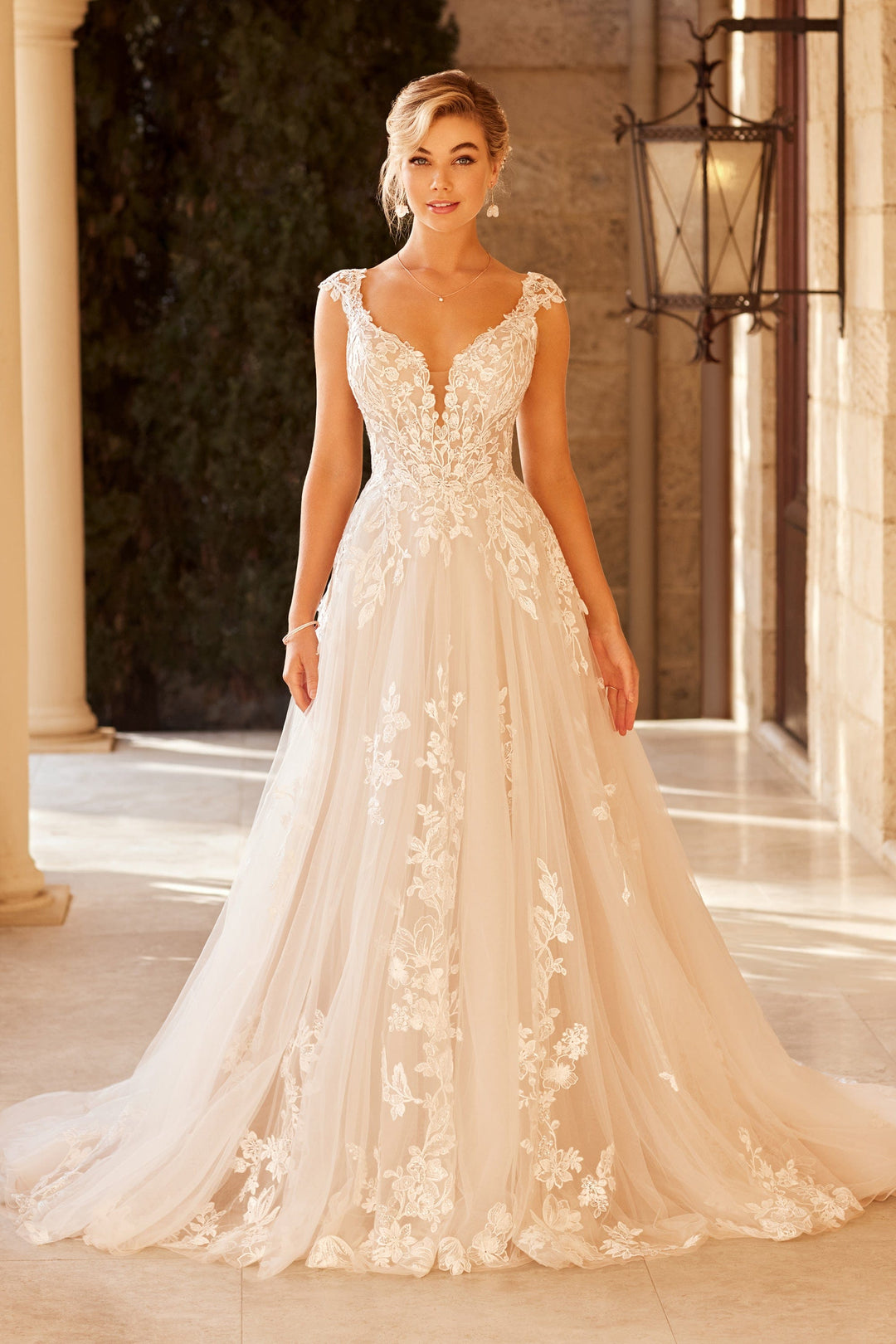 Sophia Tolli Wedding Dress Sophia Tolli: Y3107 - Autumn