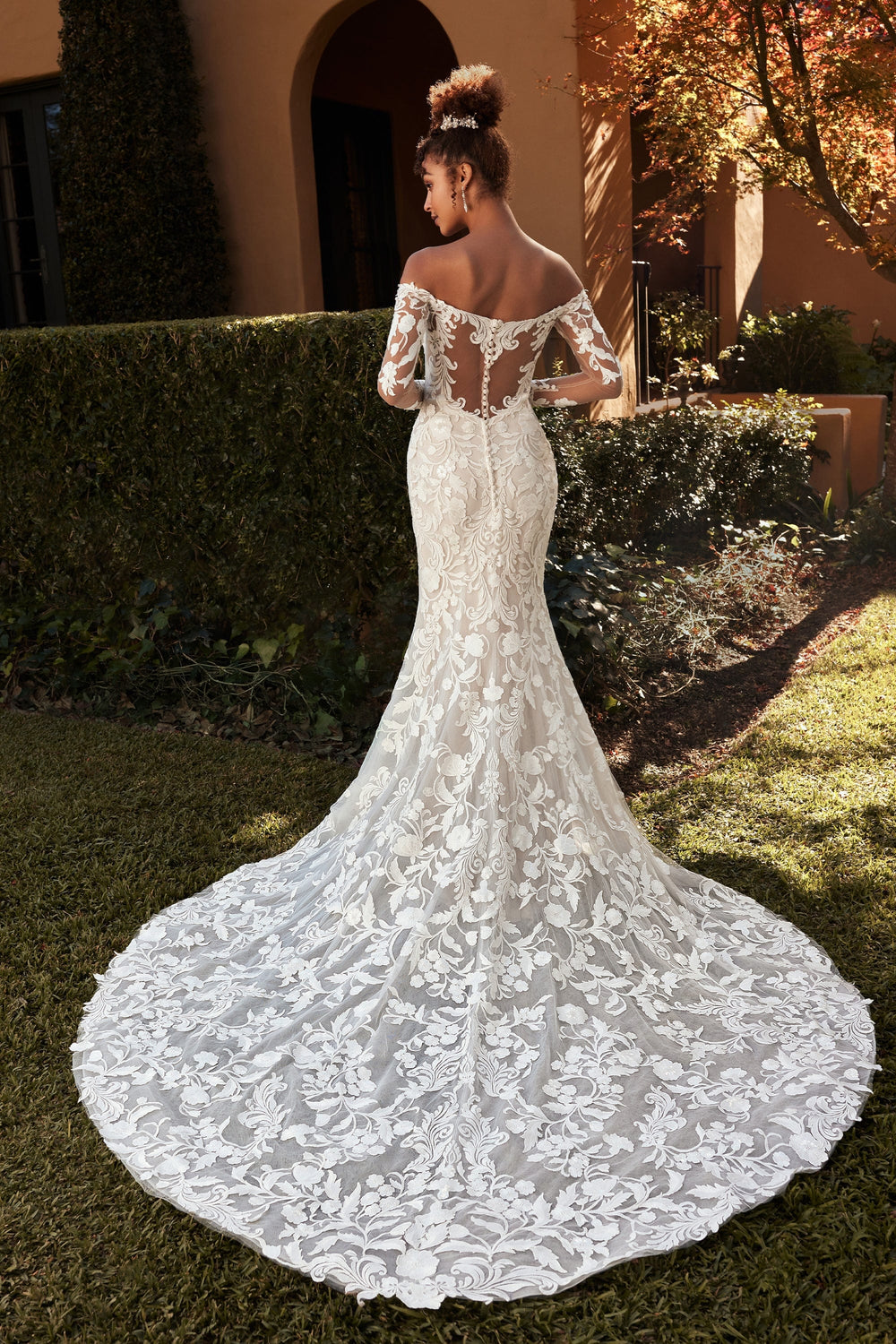 Sophia Tolli Wedding Dress Sophia Tolli: Y3114 - Xander