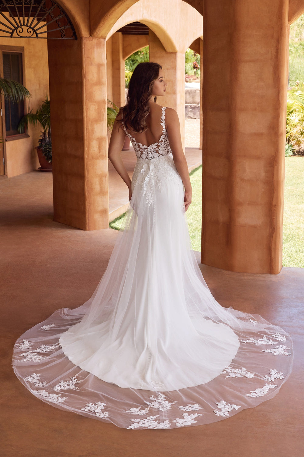 Sophia Tolli Wedding Dress Sophia Tolli: Y3121 - Beatrice